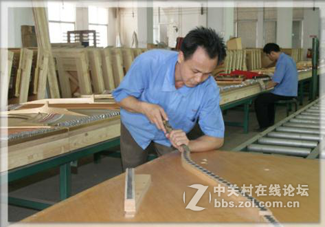 哈利臣（哈利臣钢琴哪里生产）