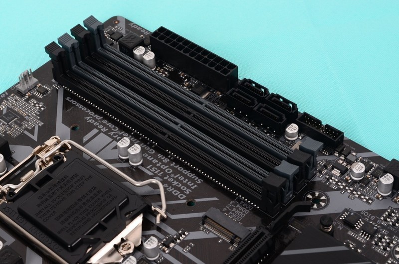 5K玩转八代酷睿平台，颜值与性能兼顾的经济实惠主机