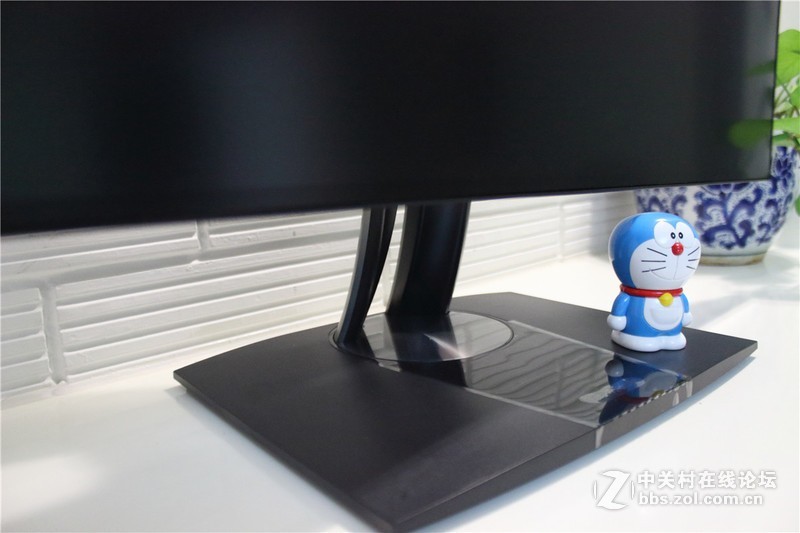 ＃优秀的设计师，需要一款优秀的显示器＃能看到的只有专业——优派VP2768开箱