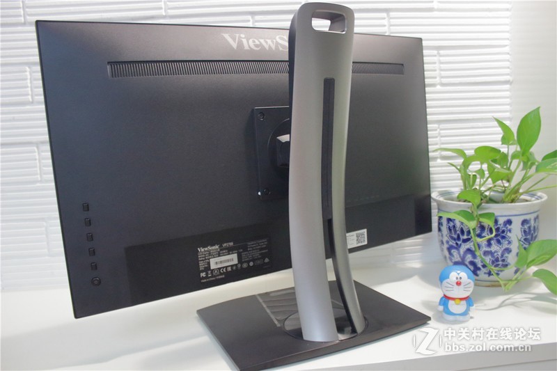 ＃优秀的设计师，需要一款优秀的显示器＃能看到的只有专业——优派VP2768开箱