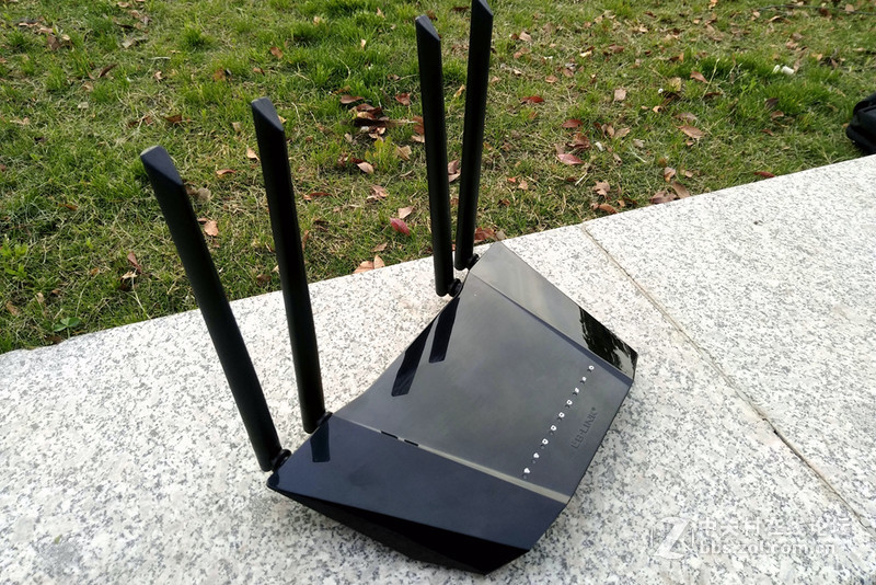 四天线更强劲——必联BL-AC1200D智能路由器