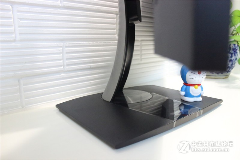 ＃优秀的设计师，需要一款优秀的显示器＃能看到的只有专业——优派VP2768开箱