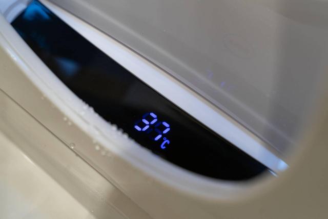 不过就上个厕所吗，花几千块钱装智能马桶的人都是怎么想的？