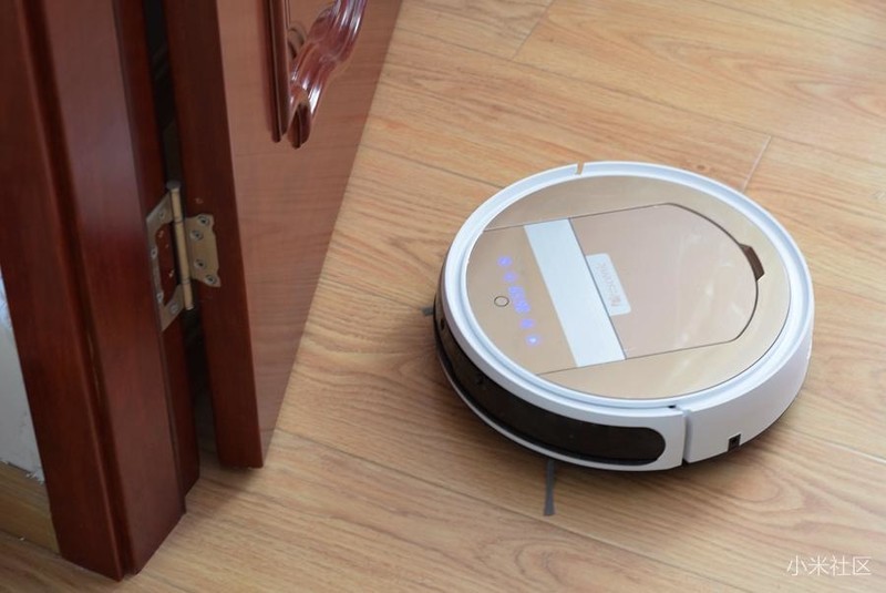 三种定位方式的扫地机器人 比一比谁的实力更强