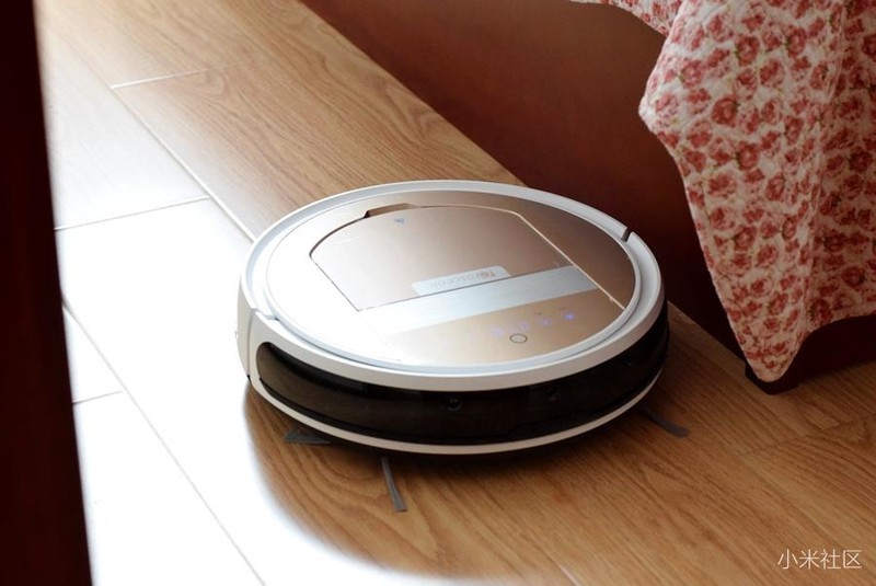 三种定位方式的扫地机器人 比一比谁的实力更强
