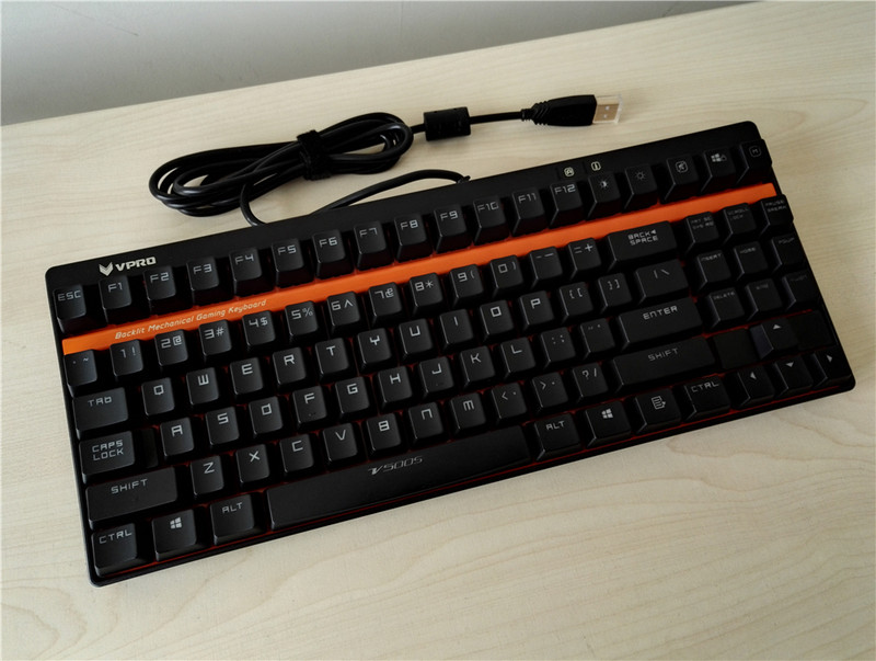 外设炫酷背光自主黑轴雷柏v500s黑轴体验