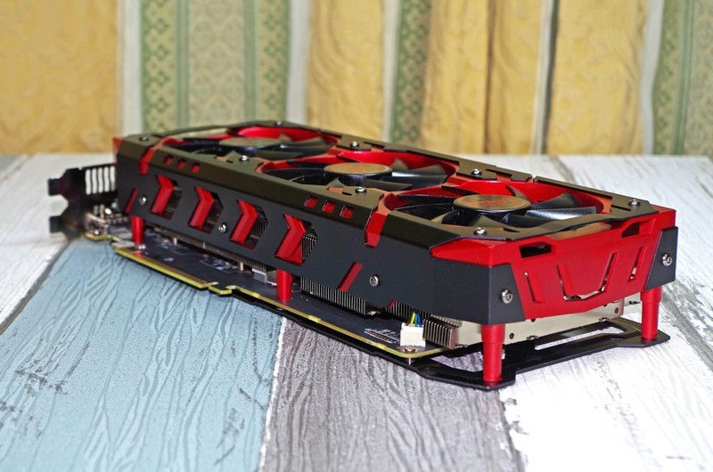 显卡驱动程序升级完，游戏也变得流畅许多