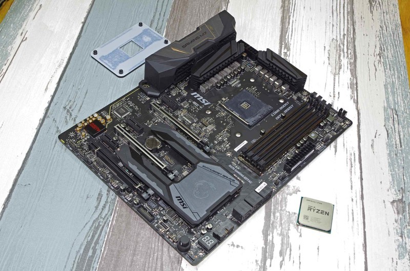 显卡驱动程序升级完，游戏也变得流畅许多