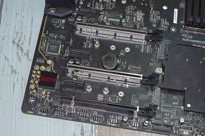 显卡驱动程序升级完，游戏也变得流畅许多