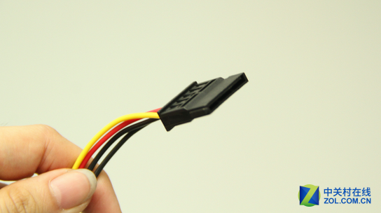 青葱岁月 游戏悍将刀锋50电源来作伴