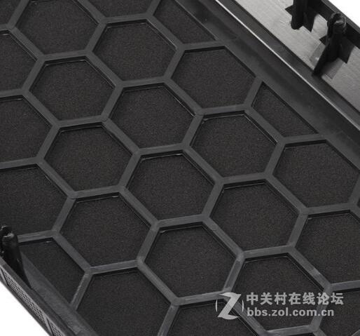 特种消音材料才是峥嵘 MUT1机箱的秘密