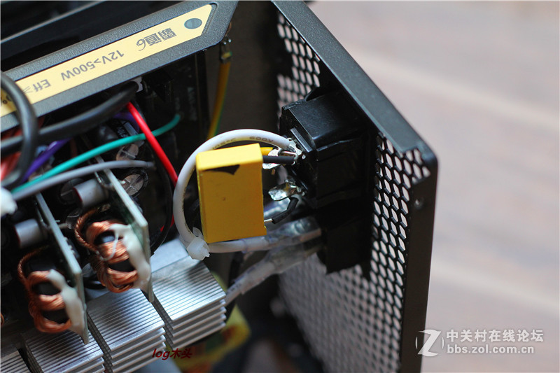 #游戏悍将霸道6 R550镀金非模组试用#奢华做工--拆解篇