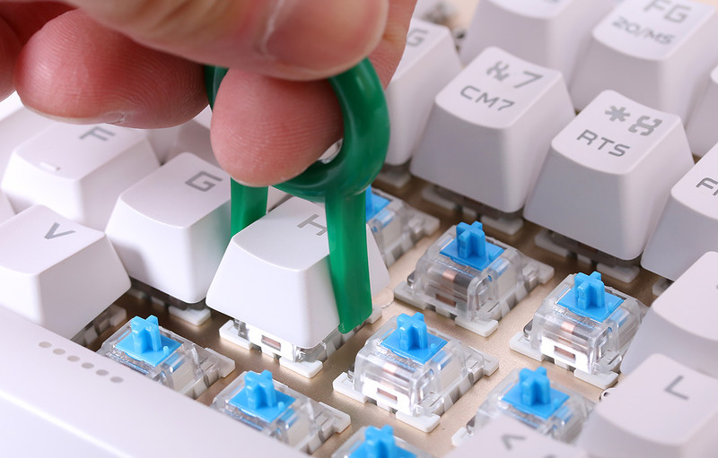 过了一把换轴瘾，狼派虚空战舰 CIY 版机械键盘上手玩！