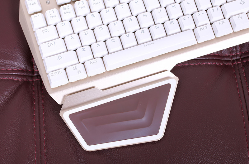 过了一把换轴瘾，狼派虚空战舰 CIY 版机械键盘上手玩！