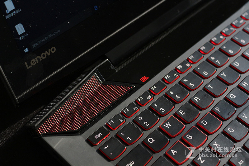 彪悍的小Y：游戏本的完美回归，联想Y700开箱图测
