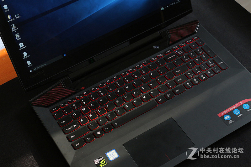 彪悍的小Y：游戏本的完美回归，联想Y700开箱图测