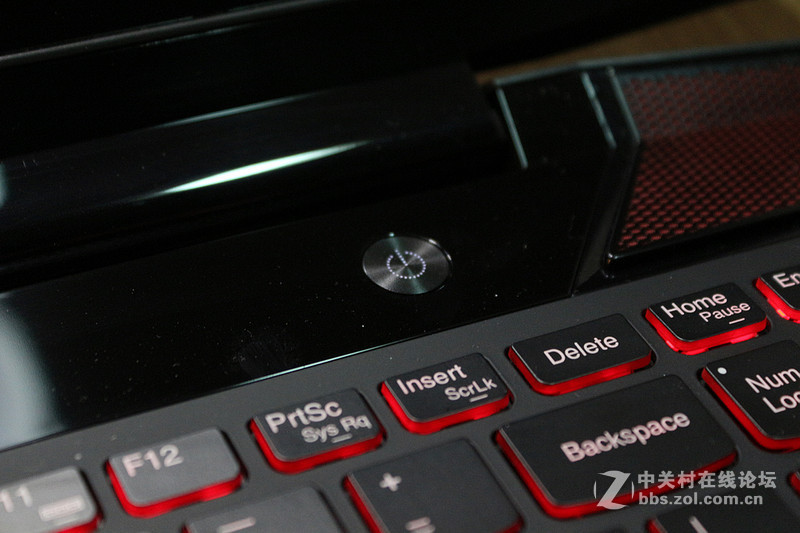 彪悍的小Y：游戏本的完美回归，联想Y700开箱图测