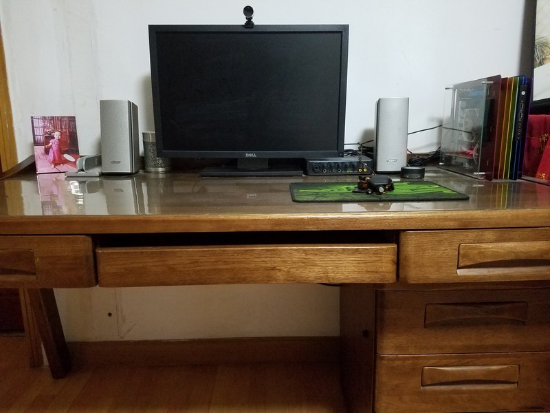 北京出自用完美屏DELL U2410显示器