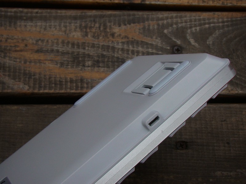 雷柏MT500背光机械键盘 体验