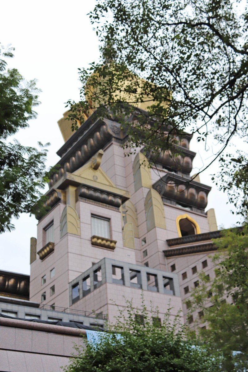 台湾南投县中西建筑风格的中台禅寺