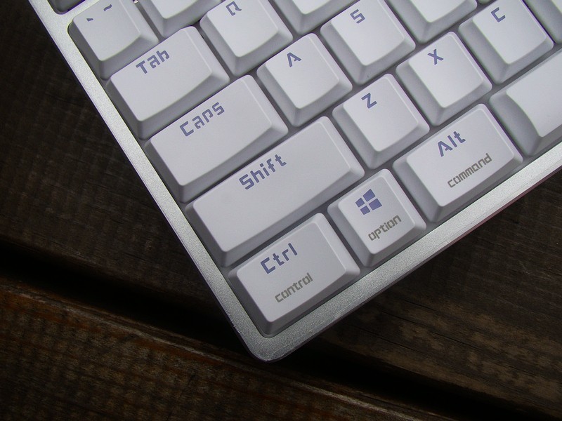 雷柏MT500背光机械键盘 体验