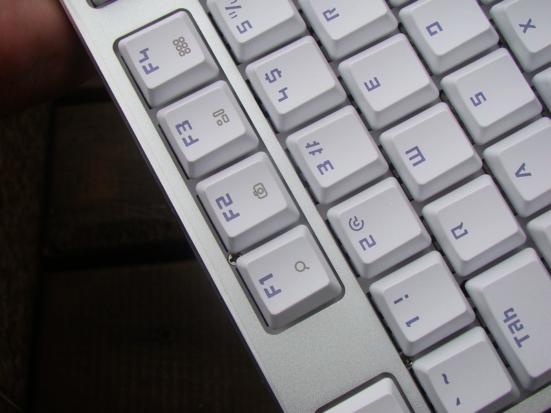 雷柏MT500背光机械键盘 体验