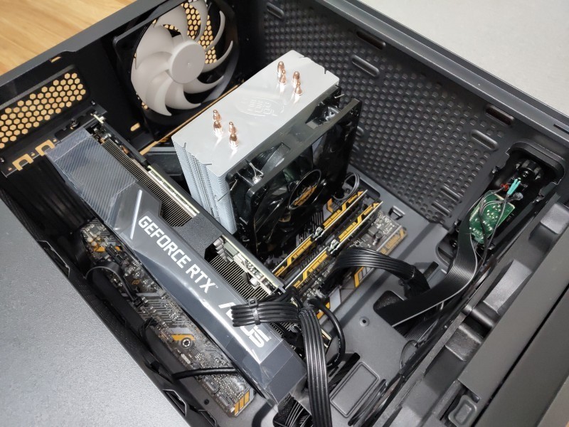 装机那些事之机箱篇十三：清爽简约 金河田峥嵘MR2静音机箱上机