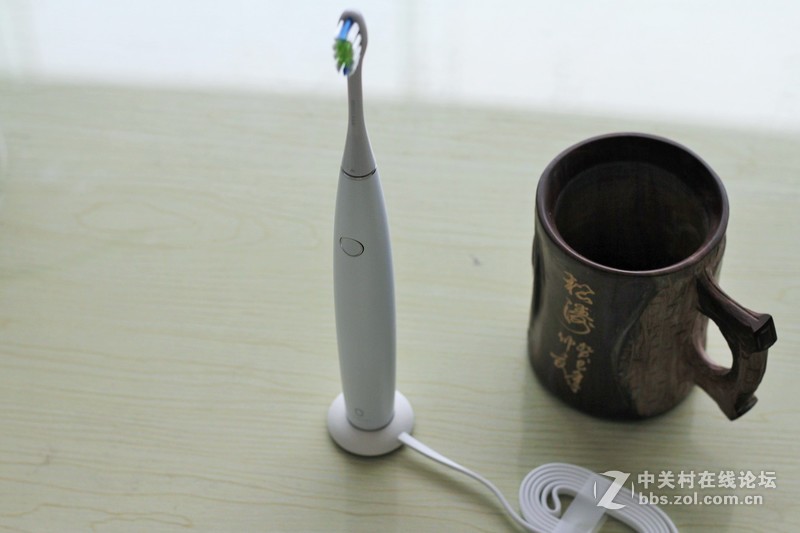 ＃懒人必备！！告别手动刷牙＃Oclean one试用体验：够大够粗才够劲！
