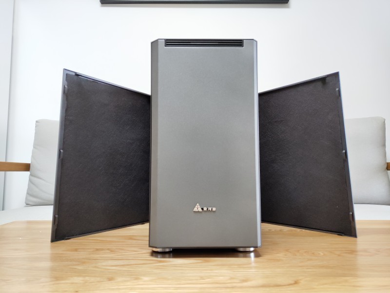 装机那些事之机箱篇十三：清爽简约 金河田峥嵘MR2静音机箱上机