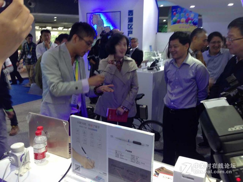 杭州西湖博览会 daoker(刀客)笔记本得到领导的亲耐