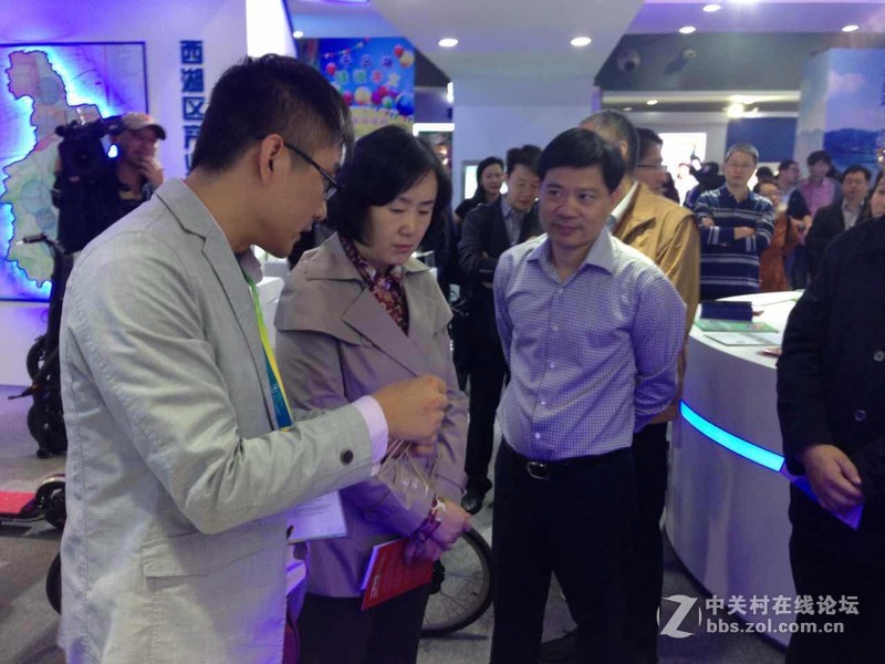 杭州西湖博览会 daoker(刀客)笔记本得到领导的亲耐