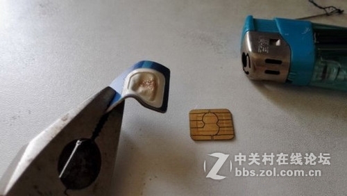 #版主坐堂# 围观大神：教你实现双SIM卡与内存卡共存