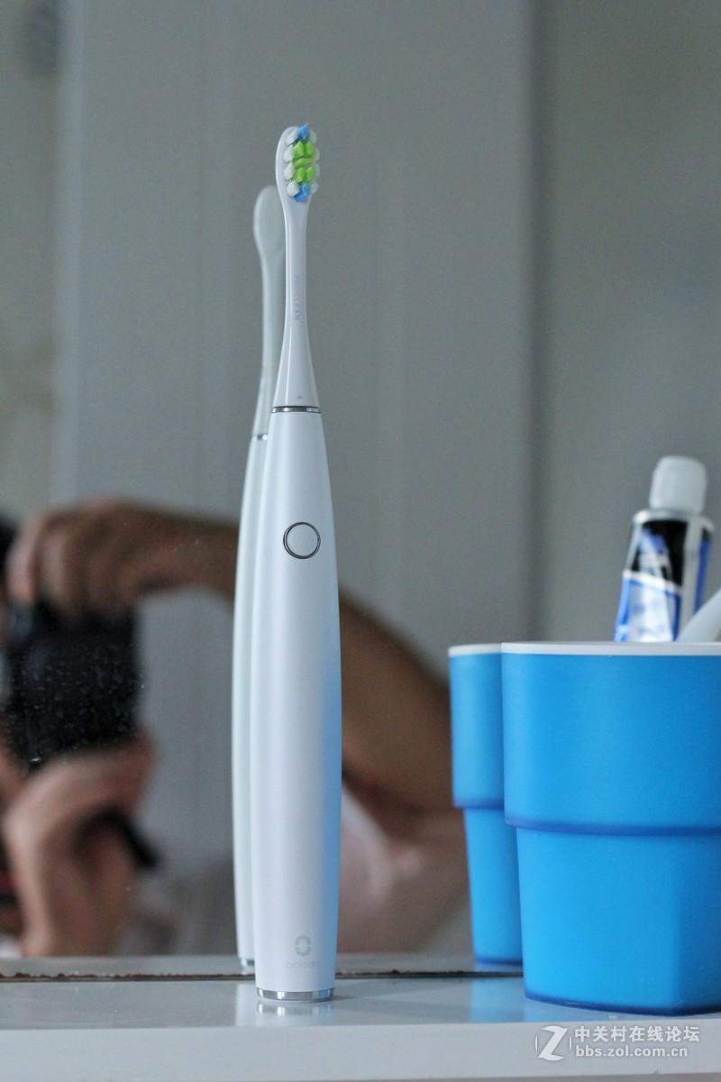 ＃懒人必备！！告别手动刷牙＃Oclean one试用体验：够大够粗才够劲！