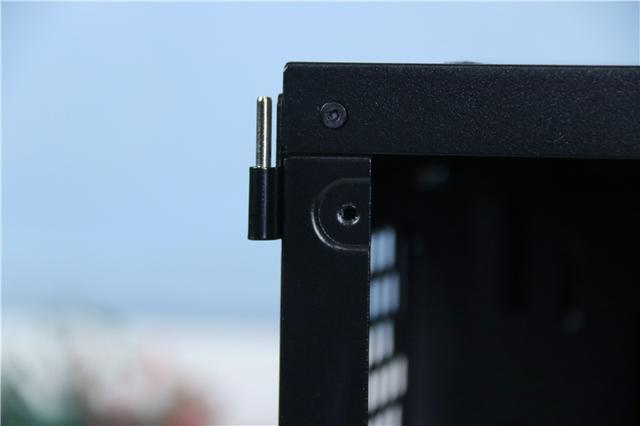 Tt挑战者H2机箱，搭配自家GT650W金牌电源装机，点亮瞬间太美了