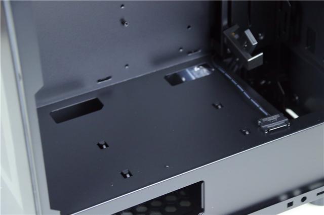 Tt挑战者H2机箱，搭配自家GT650W金牌电源装机，点亮瞬间太美了