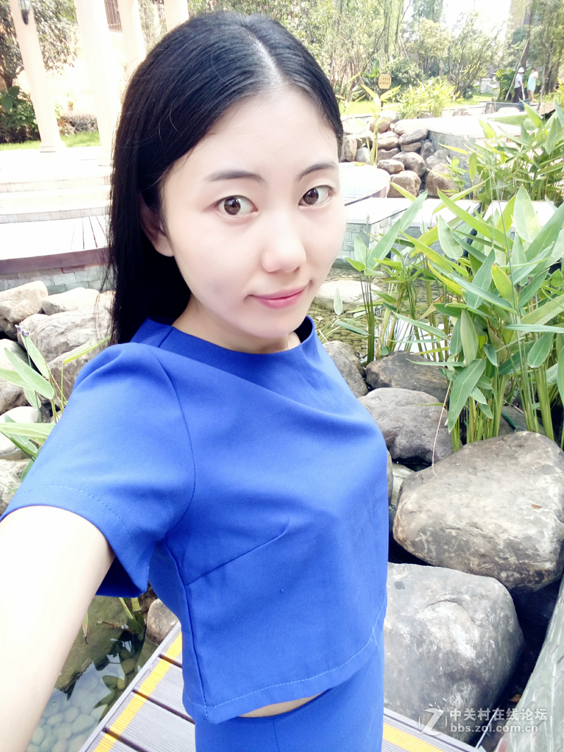 #最美双城记，X5Pro极夜黑试用#【我带着你（X5Pr）你带着双面玻璃，薇妹子和一起飞】