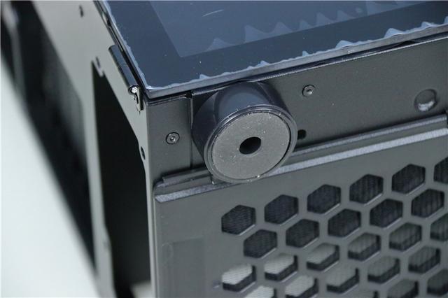 Tt挑战者H2机箱，搭配自家GT650W金牌电源装机，点亮瞬间太美了