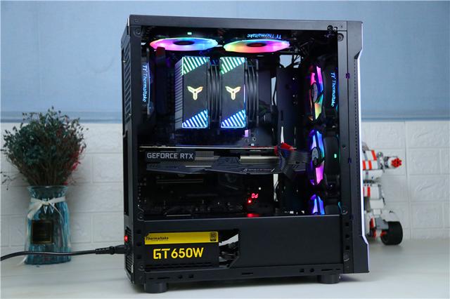 Tt挑战者H2机箱，搭配自家GT650W金牌电源装机，点亮瞬间太美了