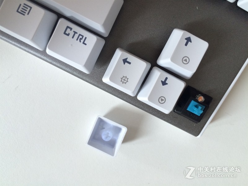 这是什么机械键盘，昨天用了还不错I