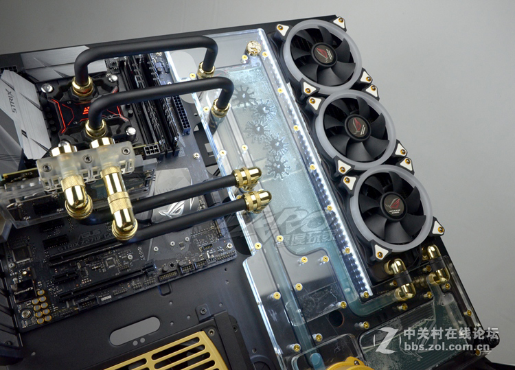 Thermaltake Core P5【黑金】 电镀沙哑黑