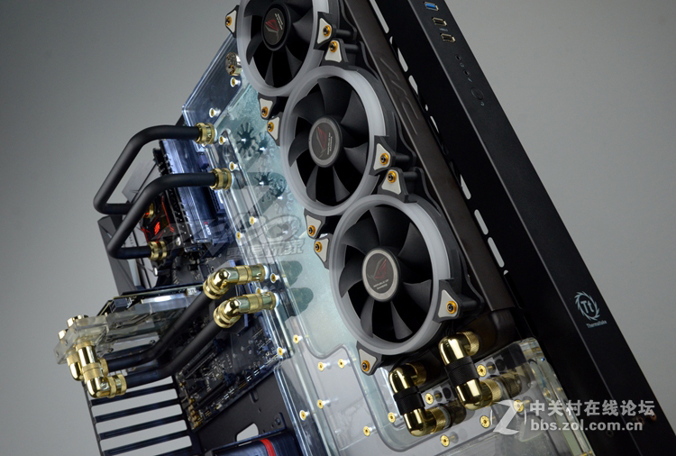 Thermaltake Core P5【黑金】 电镀沙哑黑