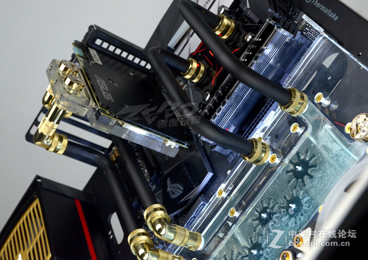 Thermaltake Core P5【黑金】 电镀沙哑黑