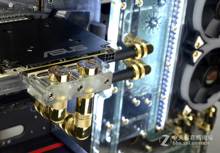 Thermaltake Core P5【黑金】 电镀沙哑黑