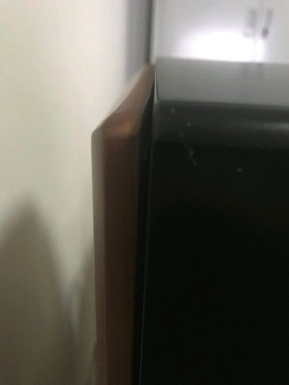 漫步者旗舰开裂哦为什么不上我上传图片