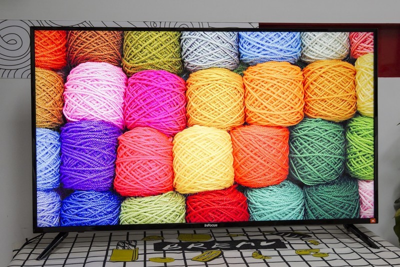 给你现场级的震撼视听——50英寸InFocus富可视电视使用体验