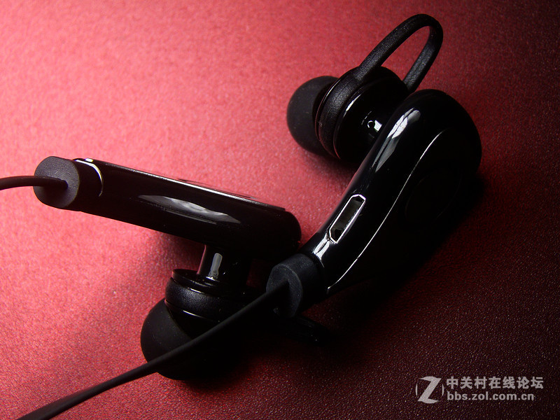 无线悦动 黑银 BASEUS S5 运动蓝牙耳机 体验