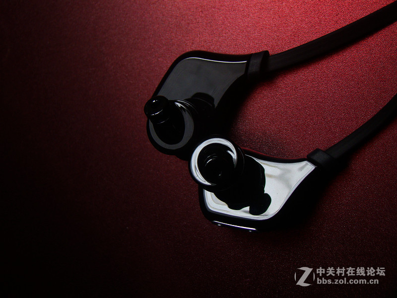 无线悦动 黑银 BASEUS S5 运动蓝牙耳机 体验