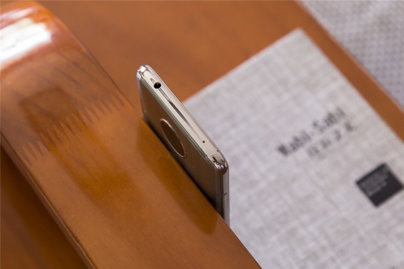 【版块开荒】懂你才能赢，motorola e5 plus流光溢彩久用更显霸气