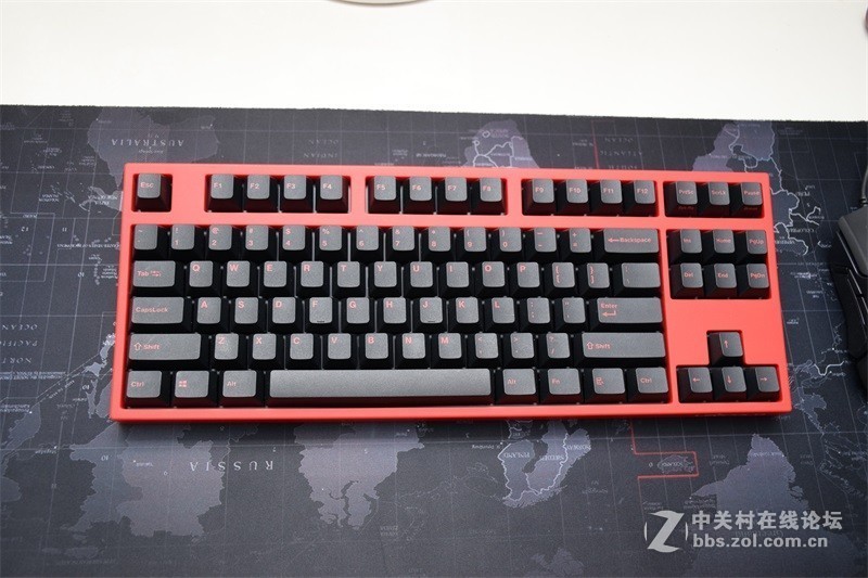 这把键盘足够扛过大学四年的游戏生涯，LEOPOLD 750R PD赤色限定