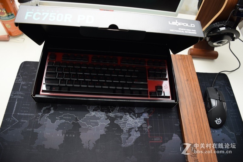 这把键盘足够扛过大学四年的游戏生涯，LEOPOLD 750R PD赤色限定